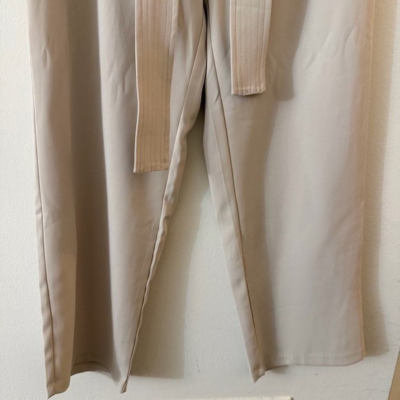 Quince Stretch Crepe Paperbag Pants Sand Off White Belted Waist size 10 NWT - Picture 8 of 16